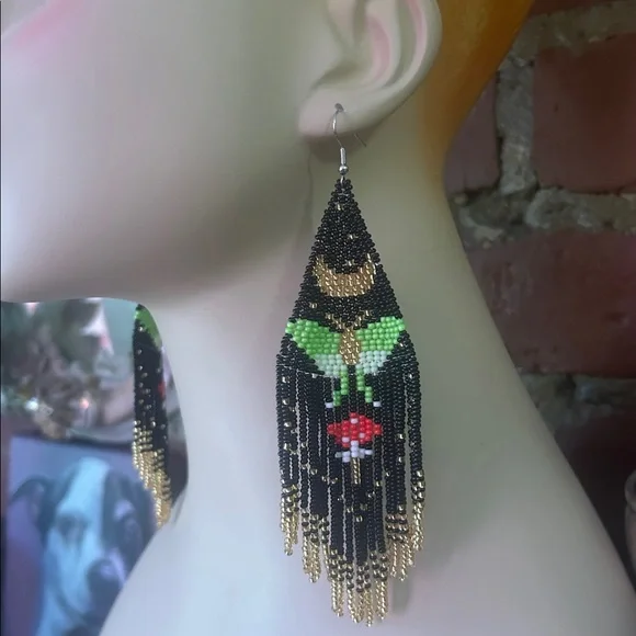 Elegant Luna Moth Seed Bead Dangle Earrings - Picture 2 of 4